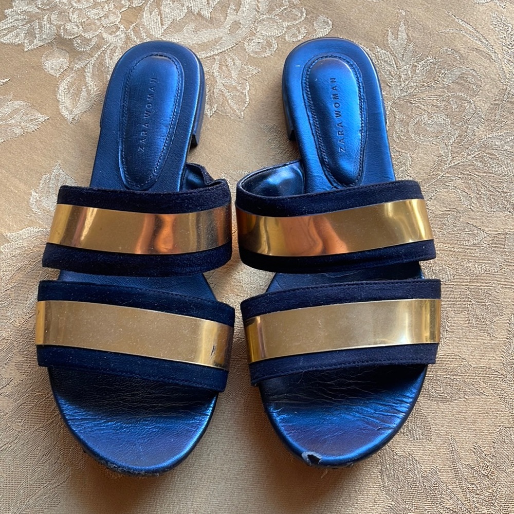 Zara size 40 (9 in US) slides